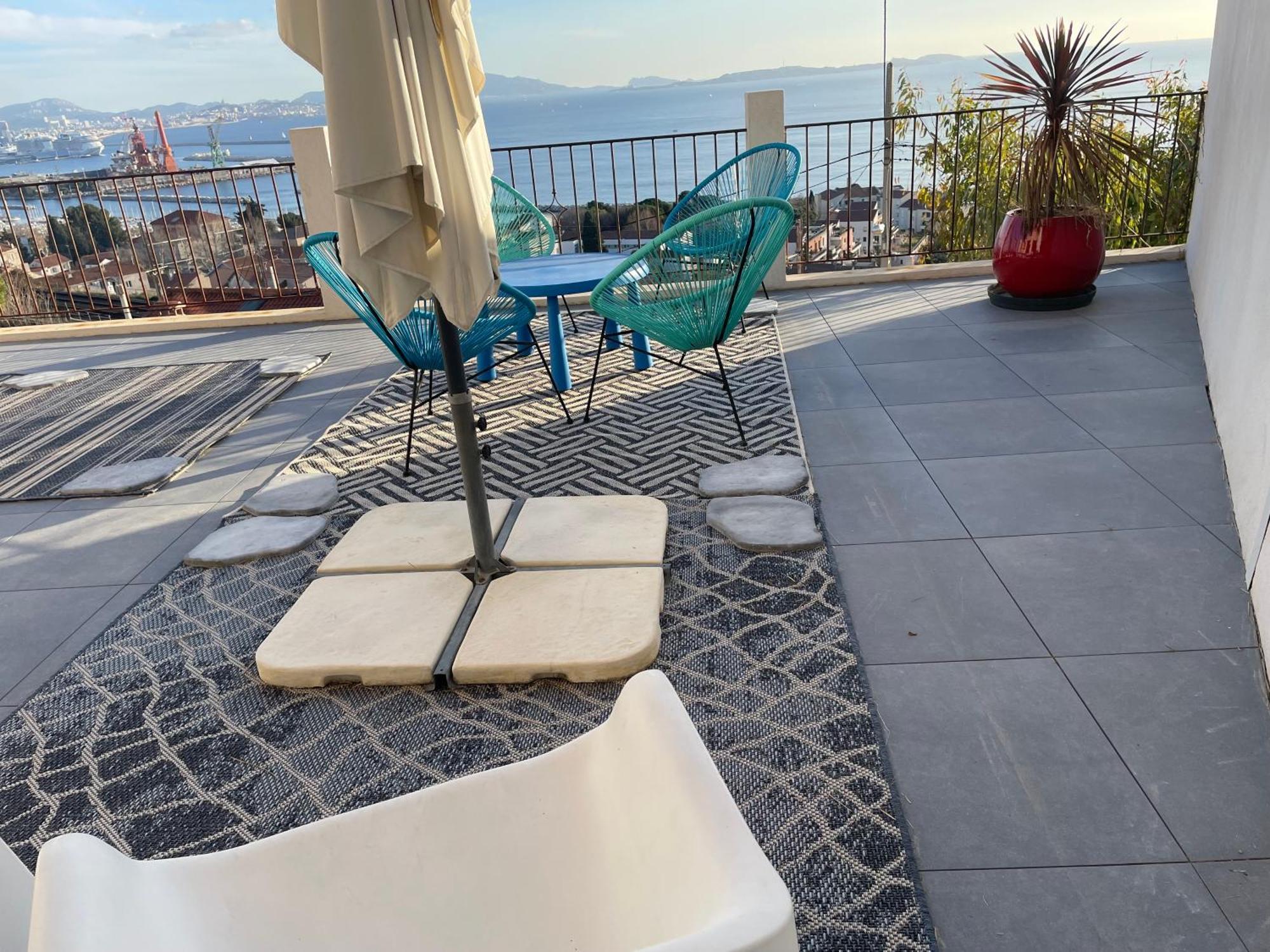 Appartement Superbe Terrasse Avec Vue Panoramique Sur La Marseilles