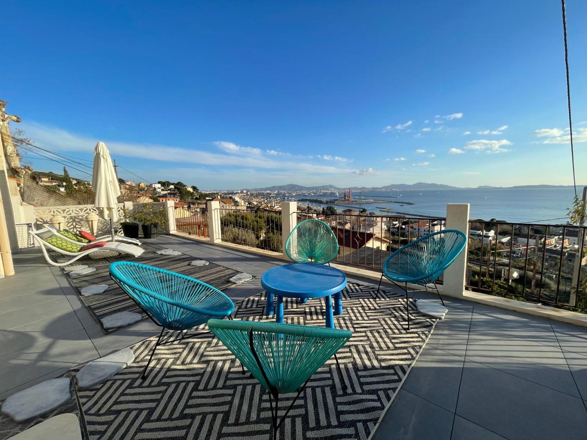 Superbe Terrasse Avec Vue Panoramique Sur La Appartement