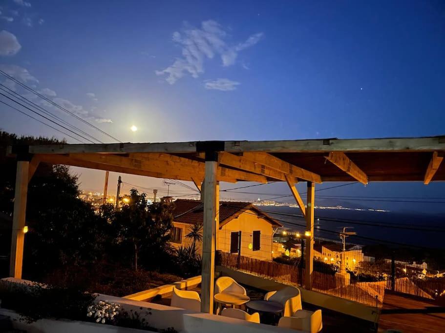 Superbe Terrasse Avec Vue Panoramique Sur La Marseille